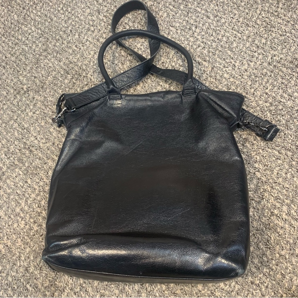 DAAME USA Large Pebbled Leather Laptop Crossbody Bag - Picture 16 of 16